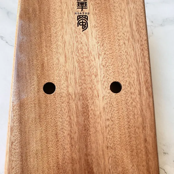 Đàn Kalimba Huashu Classic Gỗ Mahogany Nâu Tròn 17 Phím 21 Phím