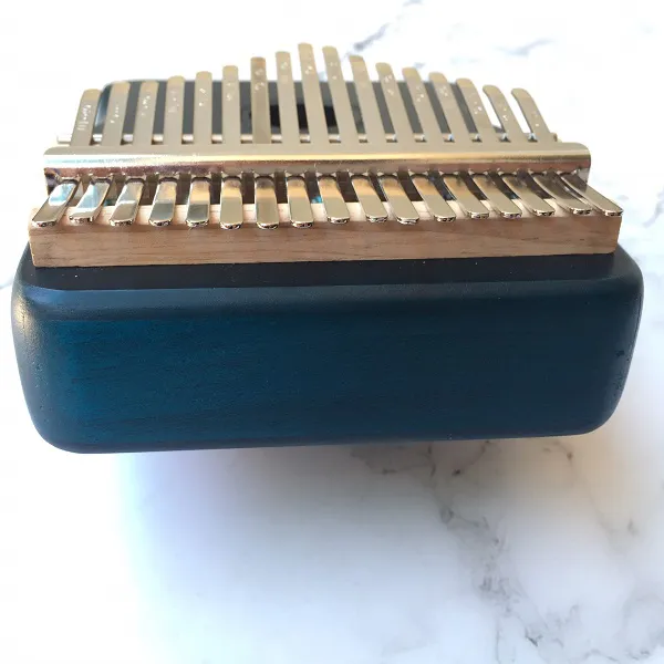 Đàn Kalimba 17 Phím Gỗ Mahogany Viền Mỏng Bo Góc Classic XinZheng KaLinh