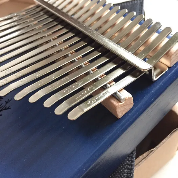 Đàn Kalimba 17 Phím Gỗ Mahogany Hươu Xanh Classic KaLinh
