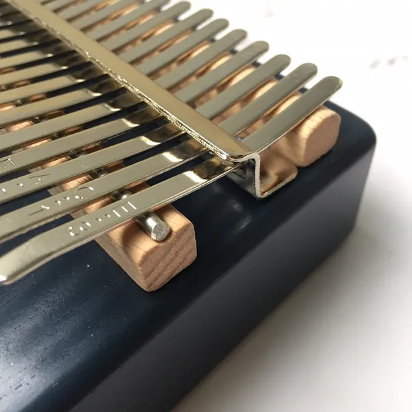 Đàn Kalimba 17 Phím Gỗ Mahogany Hươu Xanh Classic KaLinh