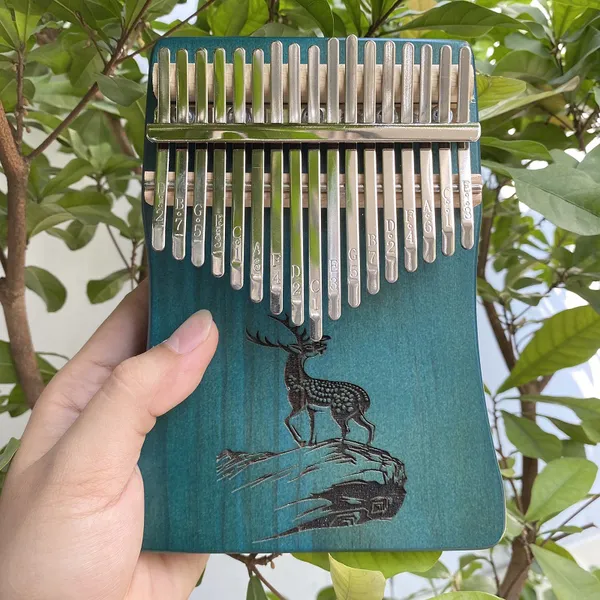 Đàn Kalimba 17 Phím Gỗ Mhogany Nguyên Khối Hươu Xanh KaLinh