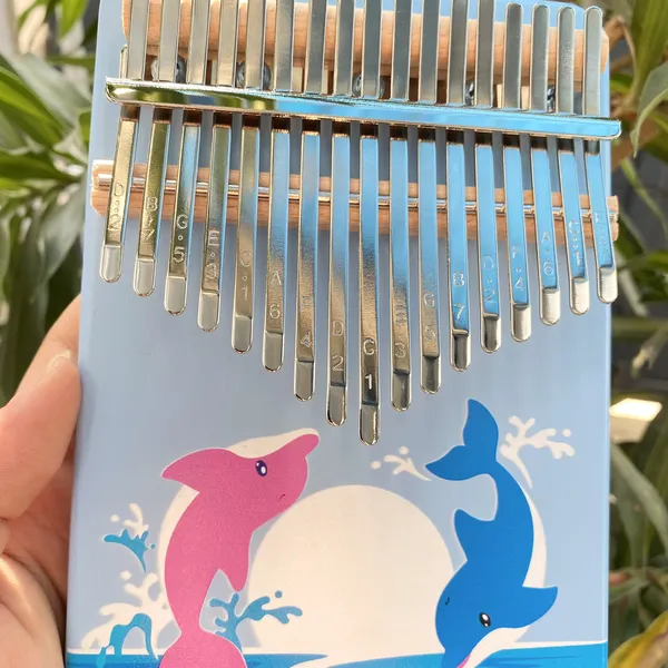 Đàn Kalimba 17 Phím Nguyên Khối Mahogany Cá Voi Xanh KaLinh
