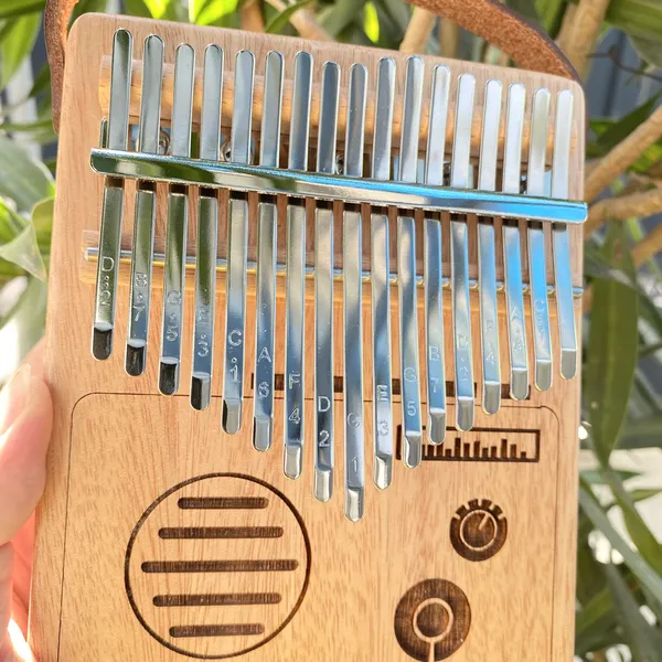 Đàn Kalimba 17 Phím Nguyên Khối Mahogany Radio Purm