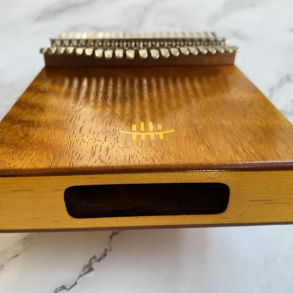 Đàn Kalimba 21 Phím Gỗ Trinh Nam Âm Đáy KaLinh