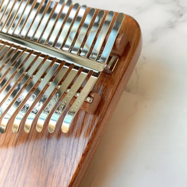 Đàn Kalimba 21 Phím Gỗ Hoàng Đàn Nguyên Khối Hluru