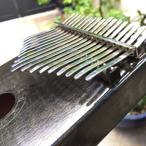 Đàn Kalimba 17 Phím Gỗ Phong Vân Hổ Nguyên Khối Gecko KaLinh