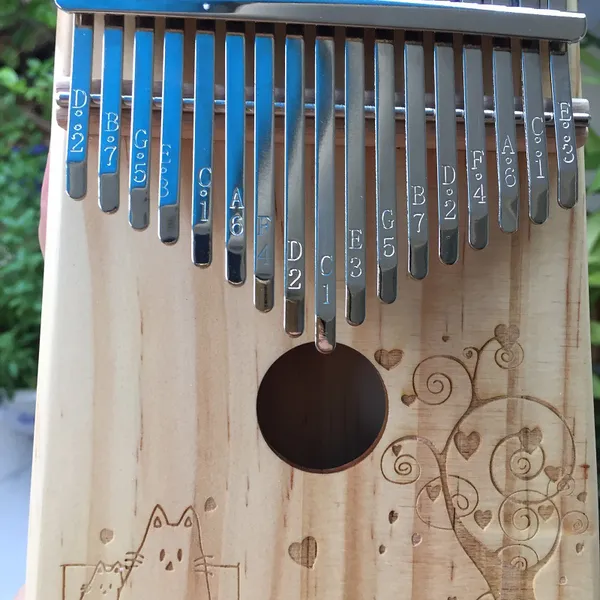Đàn Kalimba 17 Phím Gỗ Vân Sam Classic KaLinh