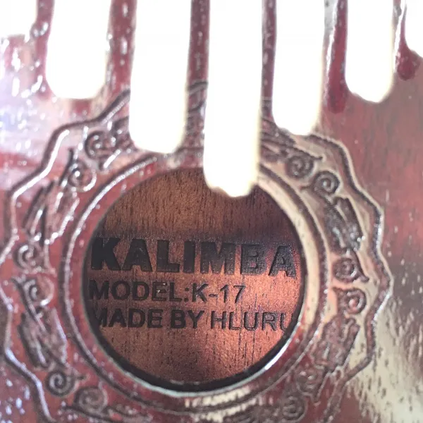 Đàn Kalimba 17 Phím Gỗ Mahogany Classic Hluru KaLinh