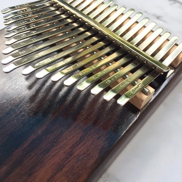Đàn Kalimba 17 Phím Gỗ Hoa Hồng Nguyên Khối Rosewood Hluru Kalinh
