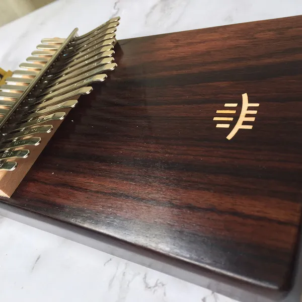 Đàn Kalimba 17 Phím Gỗ Hoa Hồng Nguyên Khối Rosewood Hluru Kalinh