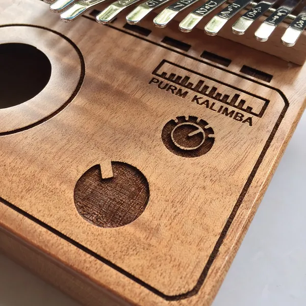 Đàn Kalimba 17 Phím Gỗ Mahogany Radio Purm KaLinh
