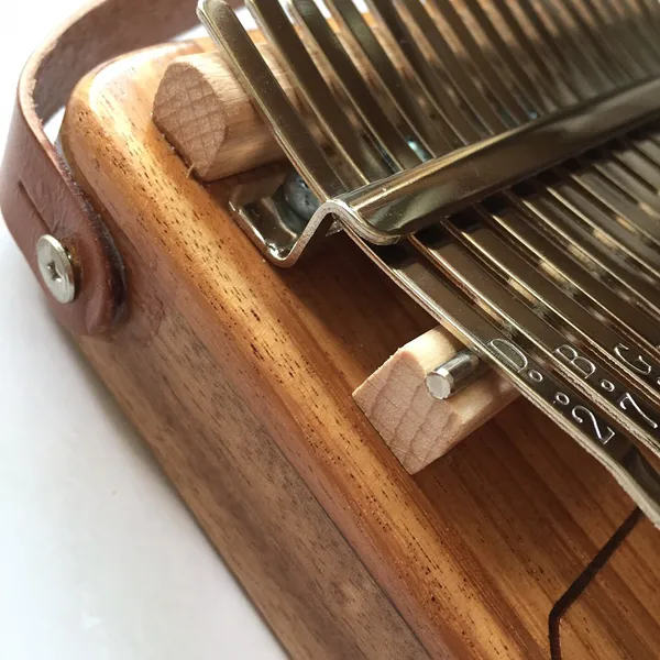 Đàn Kalimba 17 Phím Gỗ Keo Radio Purm KaLinh