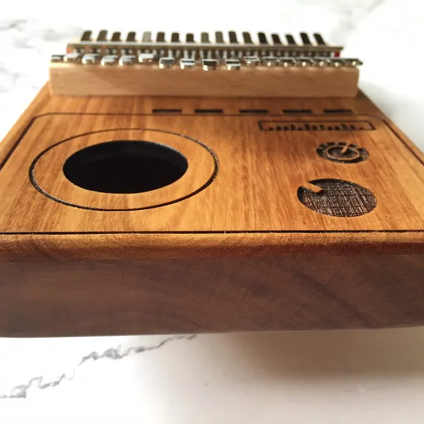 Đàn Kalimba 17 Phím Gỗ Keo Radio Purm KaLinh