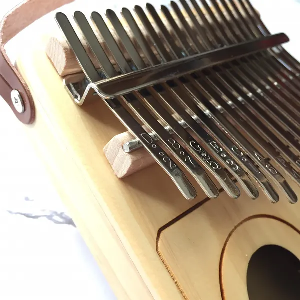 Đàn Kalimba 17 Phím Gỗ Thông Radio Purm KaLinh