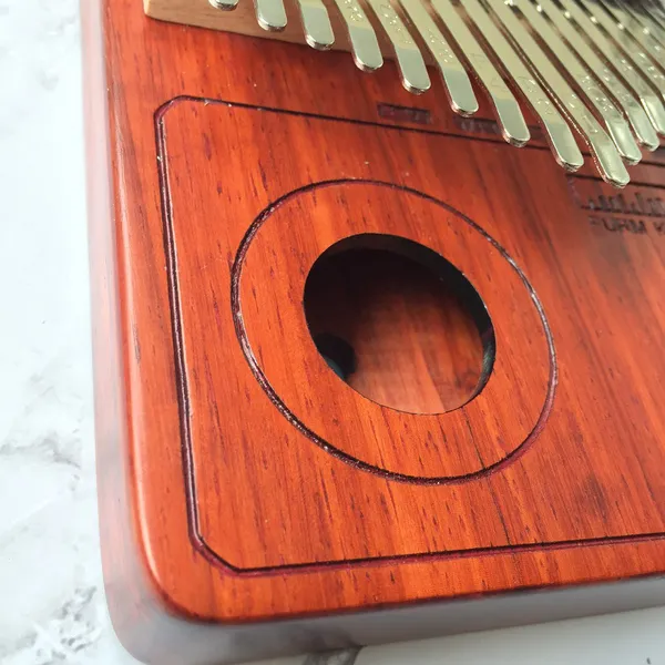 Đàn Kalimba 17 Phím Gỗ Đàn Hương Đỏ Radio Purm KaLinh