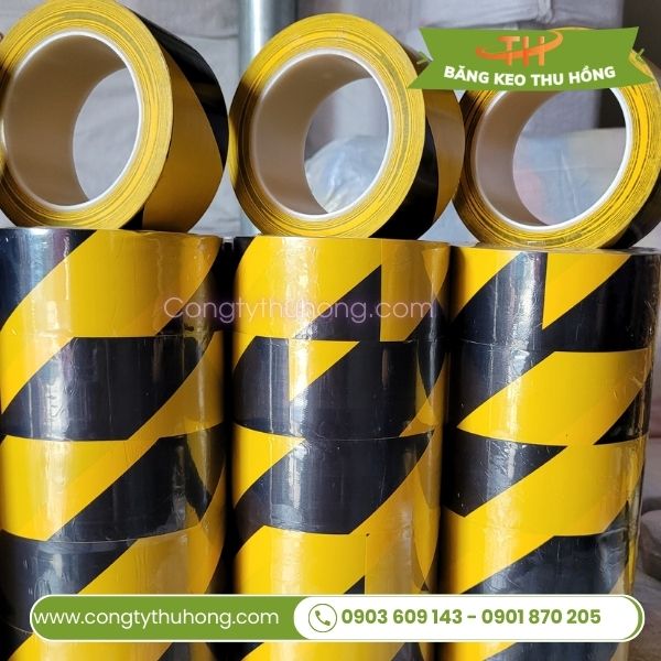 Băng keo dán nền sọc vàng đen dùng trong nhà xưởng Băng keo dán nền sọc vàng đen dùng trong nhà xưởng
