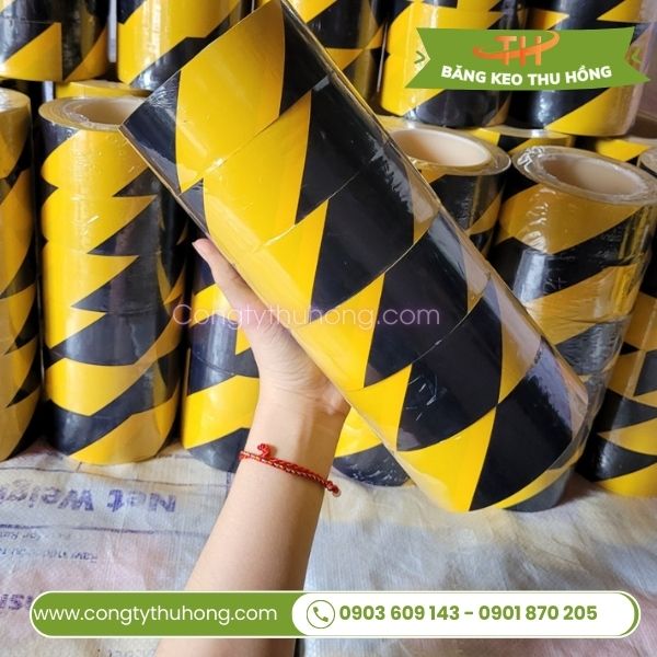 Công Ty Thu Hồng -Địa chỉ cung cấp băng keo dán sàn màu vàng giá tốt Công Ty Thu Hồng -Địa chỉ cung cấp băng keo dán sàn màu vàng giá tốt