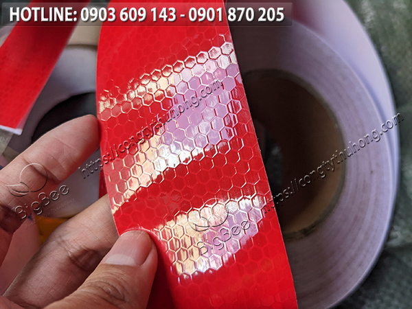 Băng keo dán nền phản quang giá xưởng 2 Băng keo dán nền phản quang giá xưởng 2