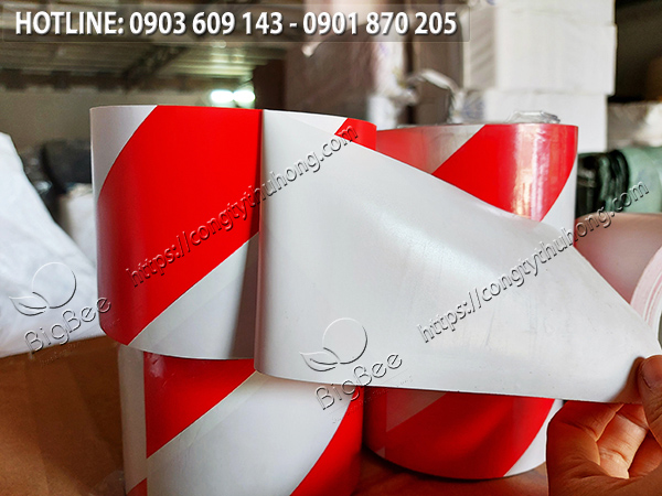 băng keo dán nền sọc đỏ trắng giá rẻ 3