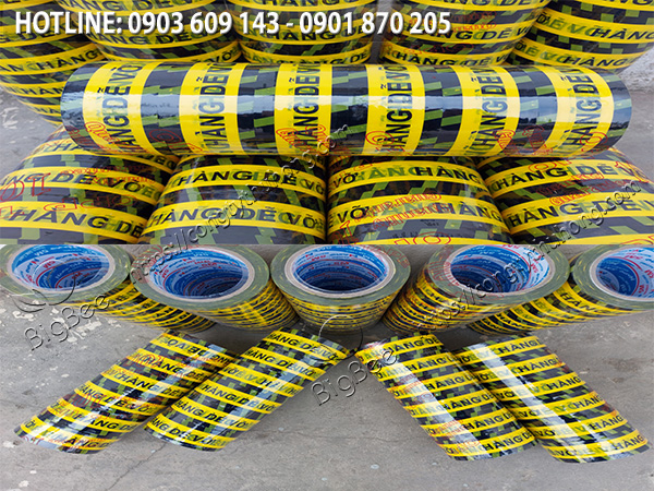 băng keo in chữ hàng dễ vỡ phổ biến dán thùng xốp