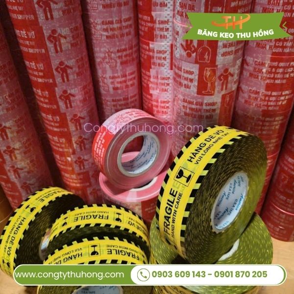 Băng keo in hàng dễ vỡ 2f4, 4f8 đảm bảo chất lượng, màu in rõ sắc nét Băng keo in hàng dễ vỡ 2f4, 4f8 đảm bảo chất lượng, màu in rõ sắc nét