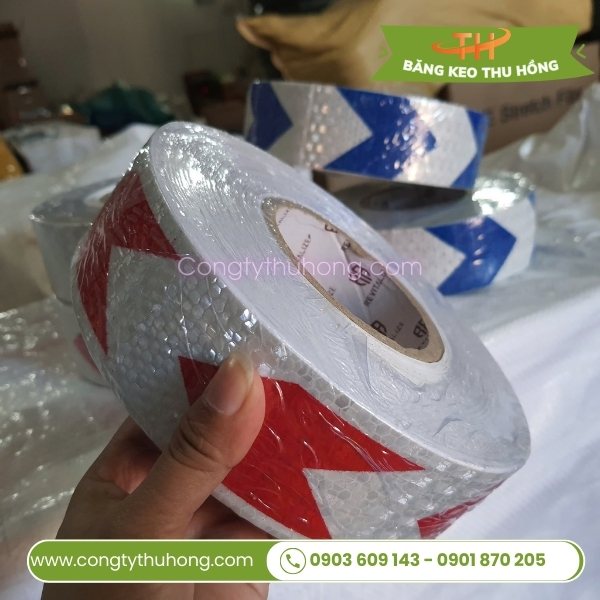 Băng keo dán nền phản quang cuộn 4f8 Băng keo dán nền phản quang cuộn 4f8