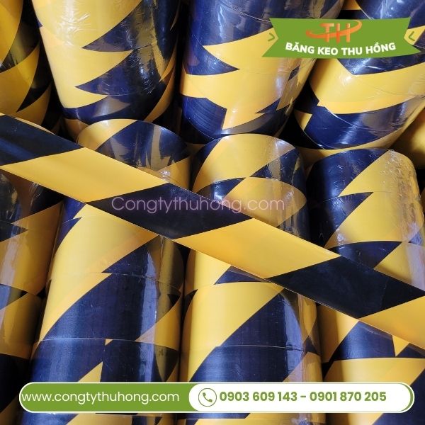 Hình ảnh băng keo sọc vàng đen tại kho hàng Hình ảnh băng keo sọc vàng đen tại kho hàng