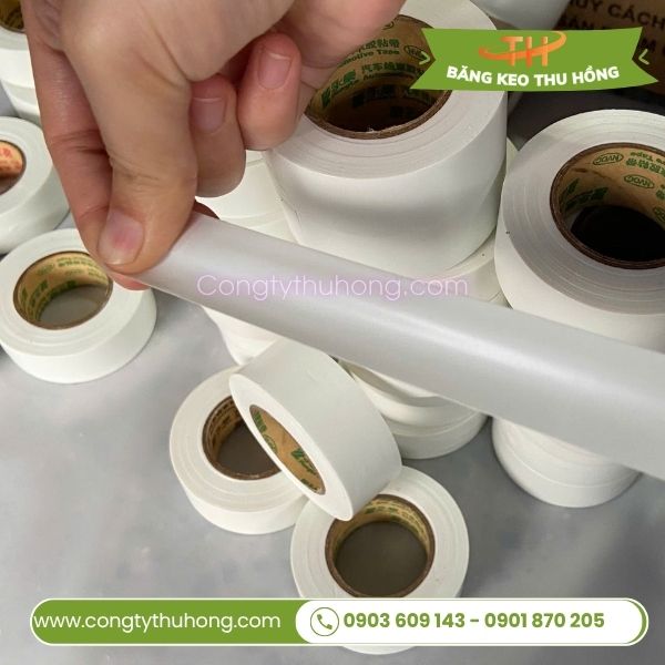 Băng keo thể thao quấn khớp an toàn, tiện lợi Băng keo thể thao quấn khớp an toàn, tiện lợi