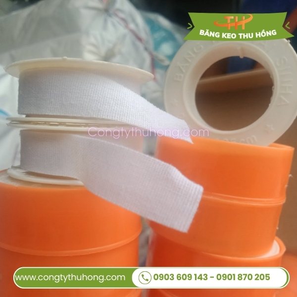 Băng keo vải liên kết dùng trong y tế hoặc dùng quấn cựa gà Băng keo vải liên kết dùng trong y tế hoặc dùng quấn cựa gà