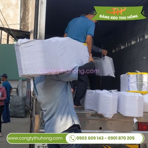 Xưởng cung cấp băng keo dán thùng giá rẻ, giao hàng tận nơi đúng hẹn Xưởng cung cấp băng keo dán thùng giá rẻ, giao hàng tận nơi đúng hẹn