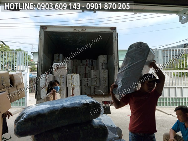 Giao hàng băng keo các loại miễn phí cho khách hàng