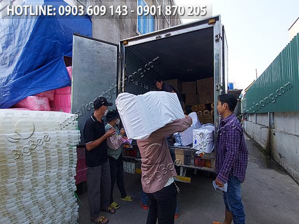 giao hàng free băng keo trong giá sỉ rẻ 4