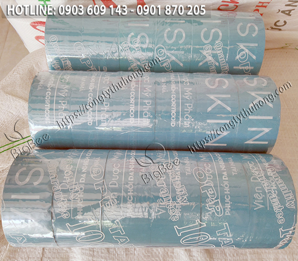 Băng keo có in chữ và logo