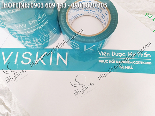 Băng keo có in chữ và logo