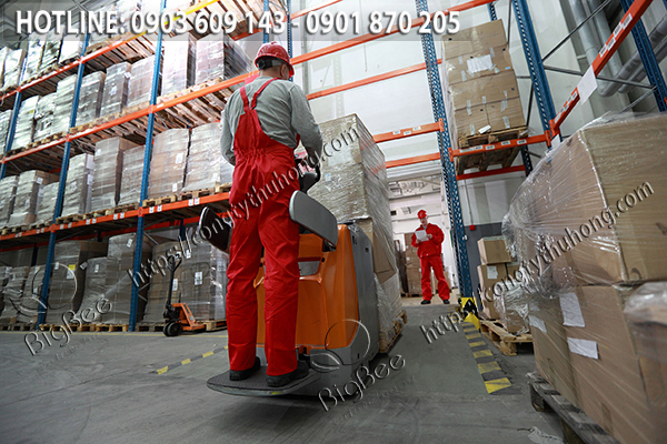 Màng PE 1m quấn Pallet