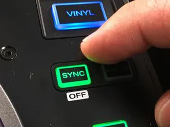Có Nên Sử DỤng Nút Sync Trên Bàn DJ ???
