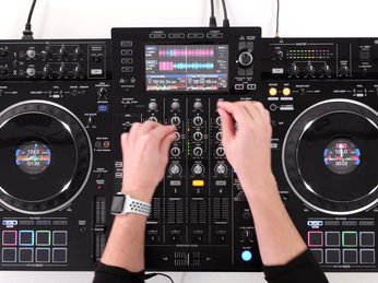 Tại sao phải sử dụng bàn DJ để mix nhạc??
