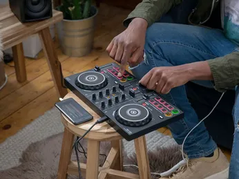 Những điều bạn nên biết khi lựa chọn thiết bị DJ dành cho người mới