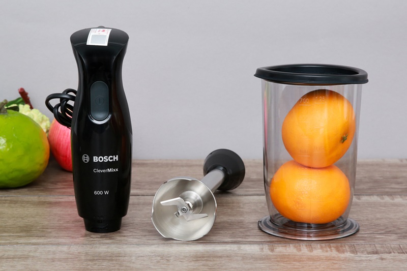 Cốc đựng thực phẩm trang bị nắp đậy bảo quản đồ uống, thức ăn sạch sẽ - Máy xay cầm tay Bosch HMH.MSM2650B 600W Cốc đựng thực phẩm trang bị nắp đậy bảo quản đồ uống, thức ăn sạch sẽ - Máy xay cầm tay Bosch HMH.MSM2650B 600W