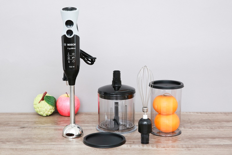 Màu đen tinh tế, sang trọng, kiểu cầm tay gọn đẹp - Máy xay sinh tố cầm tay Bosch MSM67160 Màu đen tinh tế, sang trọng, kiểu cầm tay gọn đẹp - Máy xay sinh tố cầm tay Bosch MSM67160