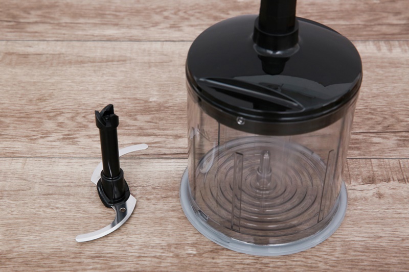 Có cối xay thịt trong suốt, dễ quan sát quá trình xay thịt, cá, hải sản bên trong cối dễ dàng - Máy xay sinh tố cầm tay Bosch MSM67160 Có cối xay thịt trong suốt, dễ quan sát quá trình xay thịt, cá, hải sản bên trong cối dễ dàng - Máy xay sinh tố cầm tay Bosch MSM67160