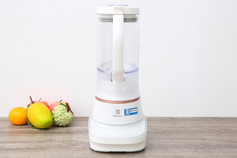 Sang trọng - Máy xay sinh tố Electrolux E7TB1-50CW Sang trọng - Máy xay sinh tố Electrolux E7TB1-50CW