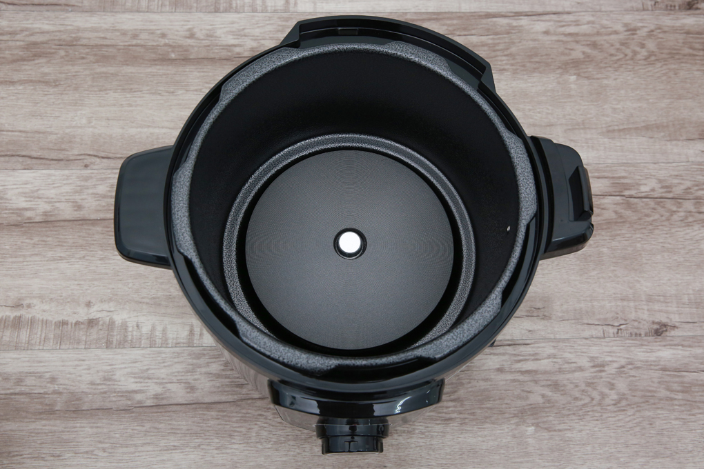 Công suất 900 W, nấu chín thức ăn mau - Nồi áp suất điện BlueStone PCB-5619 5 lít Công suất 900 W, nấu chín thức ăn mau - Nồi áp suất điện BlueStone PCB-5619 5 lít