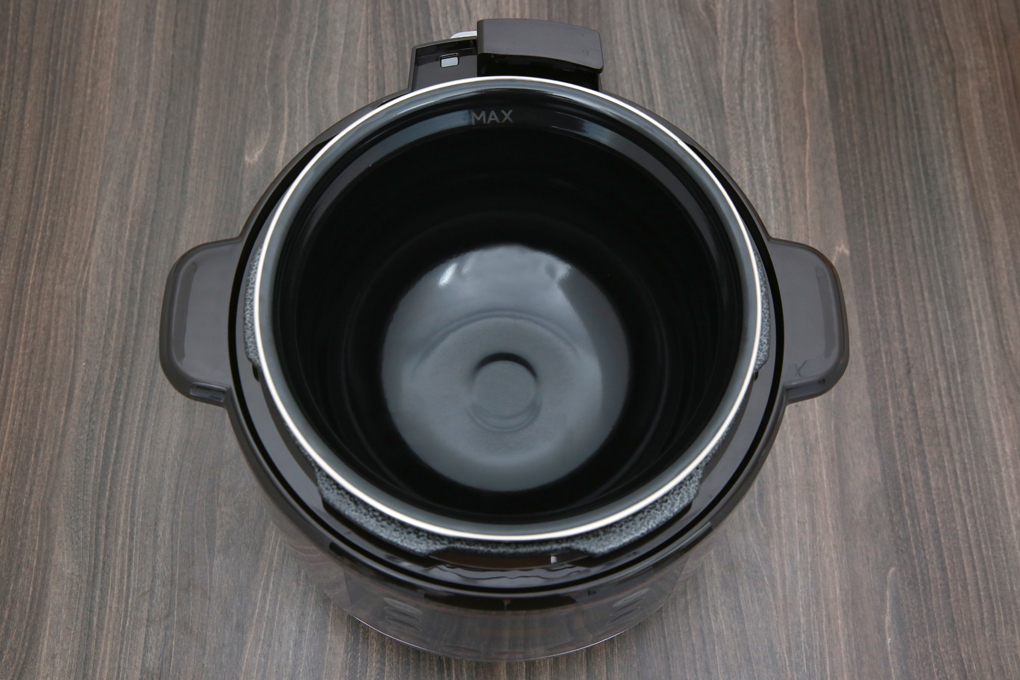 Có công suất 1100 W, mâm nhiệt phẳng truyền nhiệt mau - Nồi áp suất Bluestone PCB-5763 6 lít Có công suất 1100 W, mâm nhiệt phẳng truyền nhiệt mau - Nồi áp suất Bluestone PCB-5763 6 lít