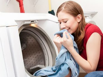Làm thế nào để tránh mùi hôi, nấm mốc bên trong máy giặt ?