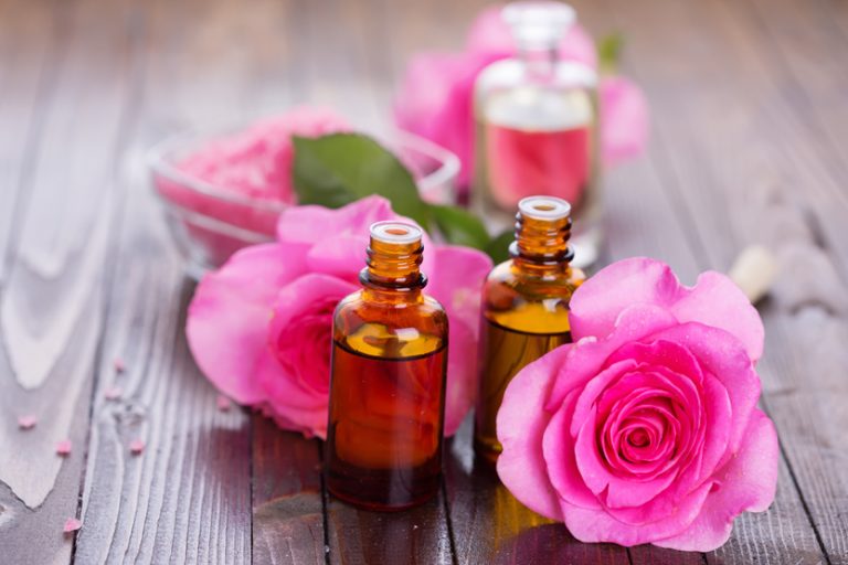 CÔNG DỤNG CỦA TINH DẦU PHONG LỮ NGUYÊN CHẤT