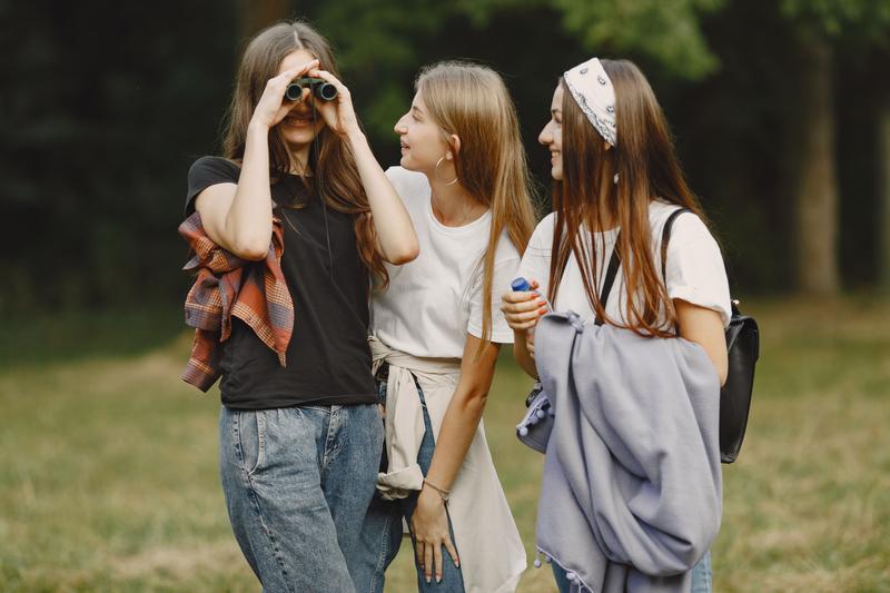 6 điều cần dặn bé trước khi cho mang ống nhòm ra ngoài chơi ống nhòm sài gòn