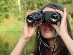 Hướng dẫn chọn mua ống nhòm phù hợp