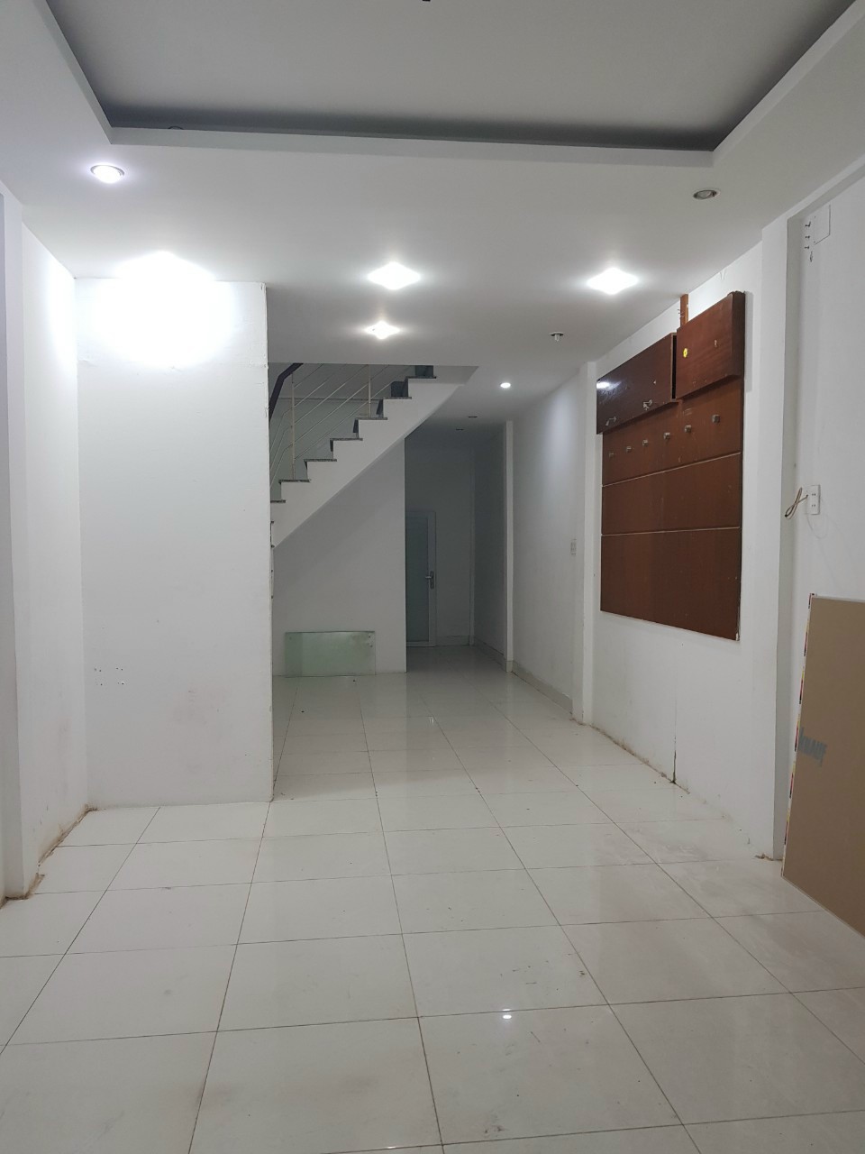 Cho thuê nhà hẻm xe hơi 407 sư vạn hạnh quận 10 Cho thuê nhà hẻm xe hơi 407 sư vạn hạnh quận 10