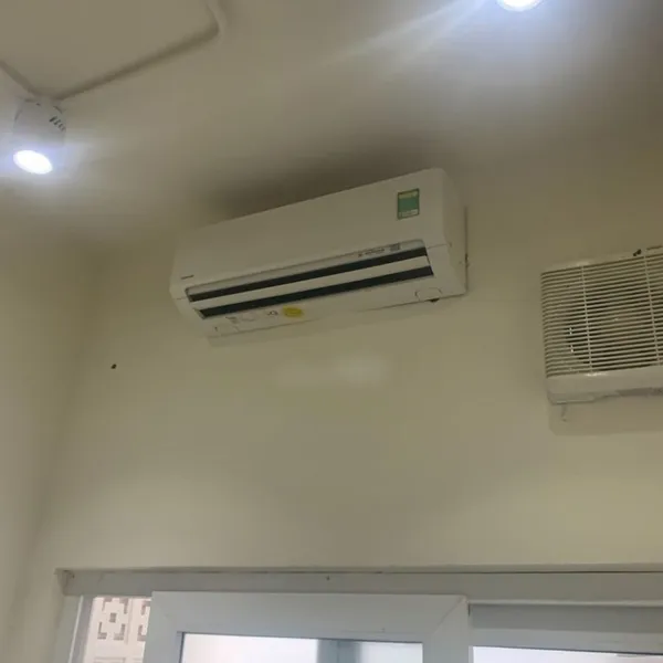 Cho thuê nhà hẻm 56 Lý Thái Tổ Quận 3 tiện KDOL